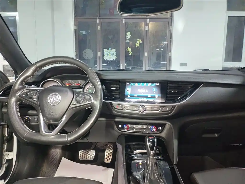Buick Regal 2017 GS 28T Luxury Model фото 23