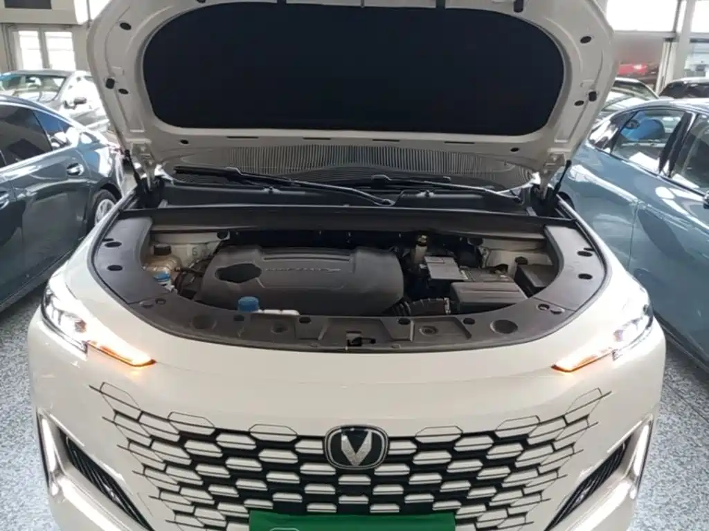 Changan UNI-K 2025 2024 2.0T FWD Premium