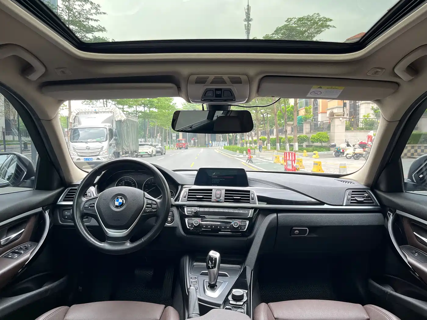 BMW 3 Series 2018 320Li Fashion Style фото 12