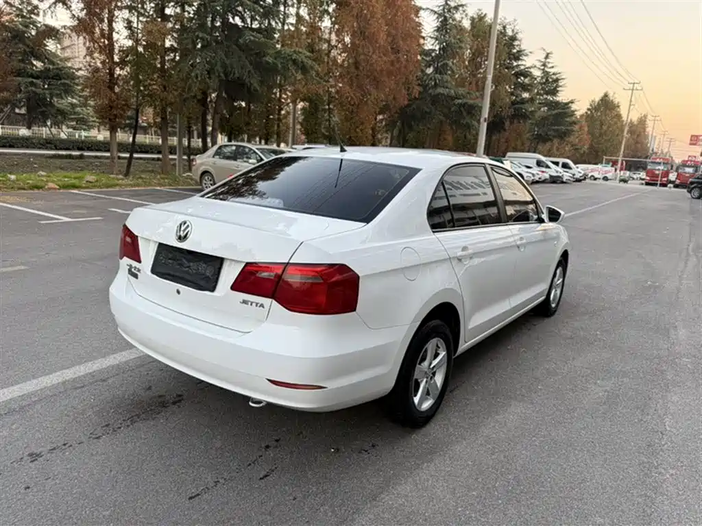 Volkswagen Jetta 2015 Quality Edition 1.4L Manual Fashion фото 23