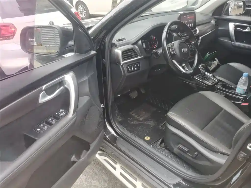Kia Sportage 2019 2.0L Automatic Smart Luxury Edition фото 16