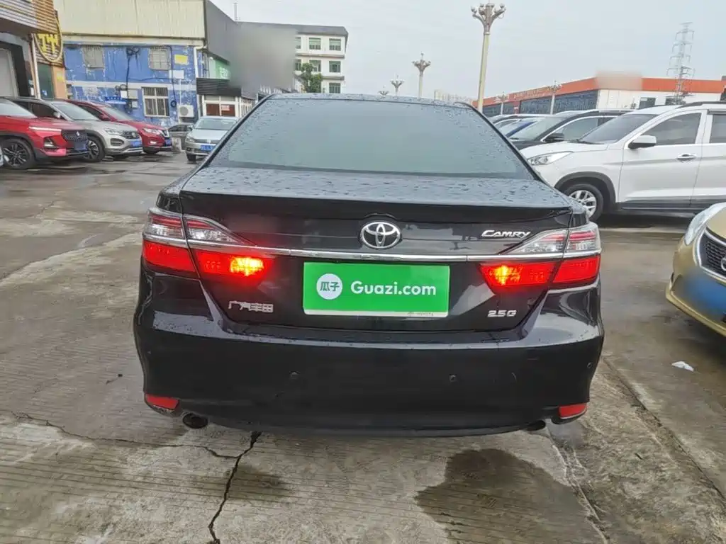 Toyota Camry 2017 2016 2.0G 10th Anniversary Leading Edition