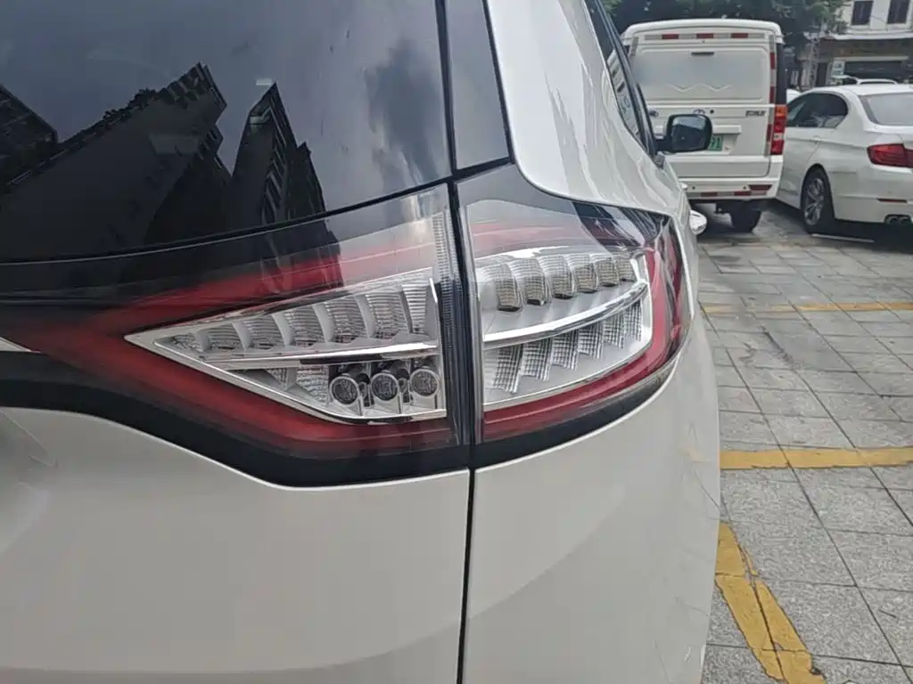 Ford Edge 2016 2016 EcoBoost 245 2WD Luxury 7-Seater