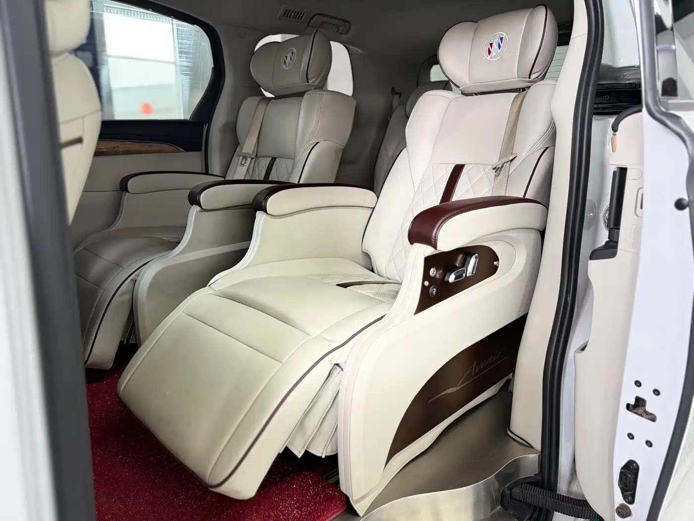 Buick GL8 2018 ES 28T Comfort Type China VI фото 13