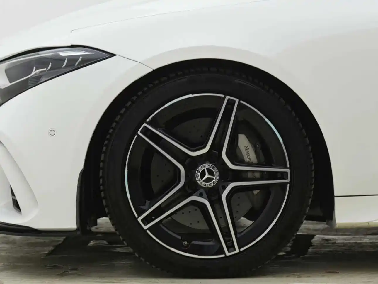 Mercedes-Benz CLS 2022 CLS 300 Luxury фото 15