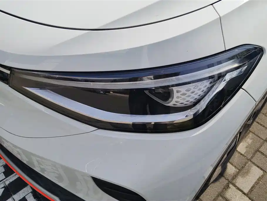 VOLKSWAGEN ID.4 CROZZ