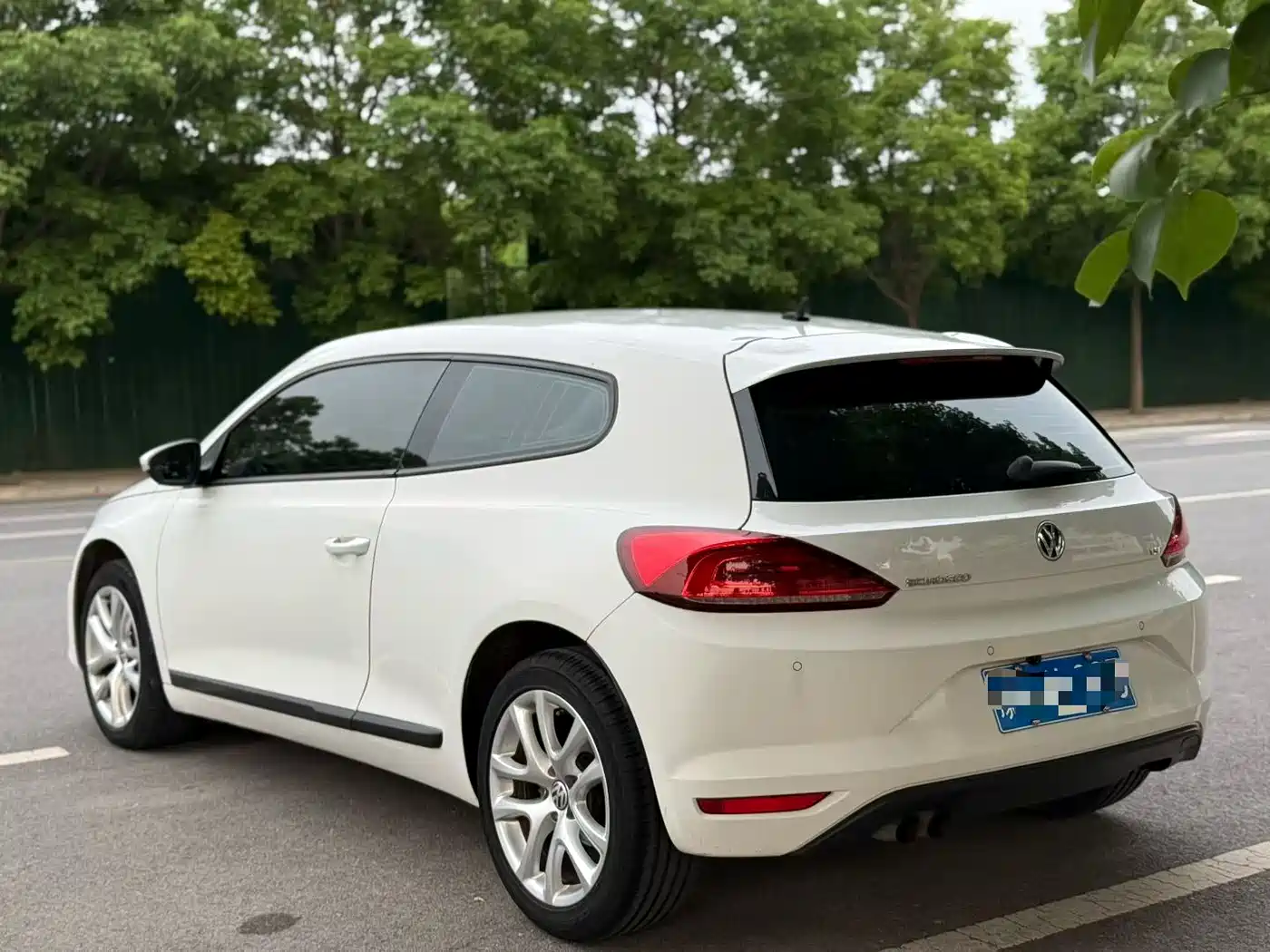 Volkswagen Scirocco 2015 1.4TSI Trend Edition фото 7