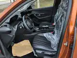 Фото 9 - Peugeot 2008