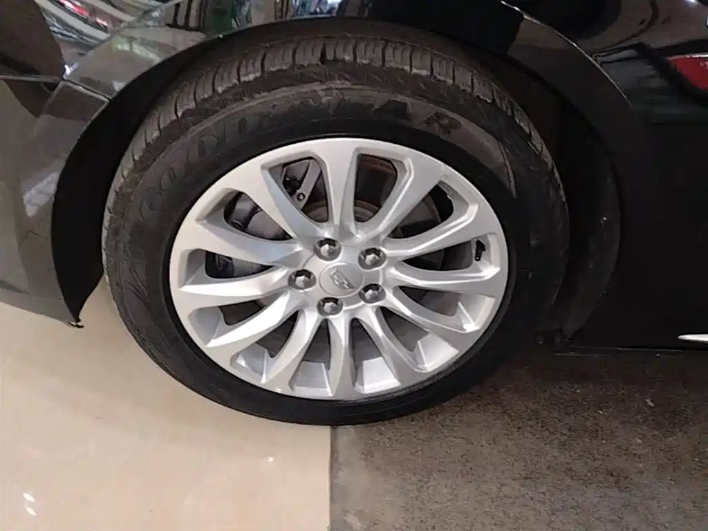 Cadillac XTS 2018 28T Technology фото 23