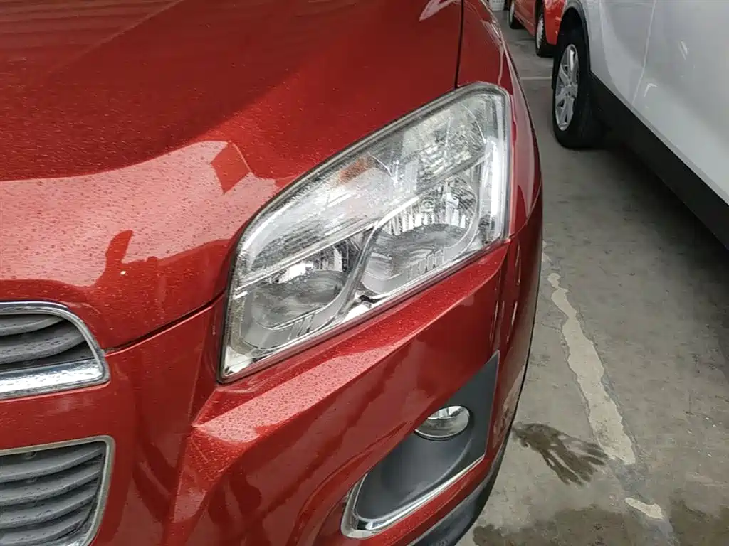 Chevrolet Trax 2016 1.4T Automatic 2WD Comfort Sunroof Edition фото 24
