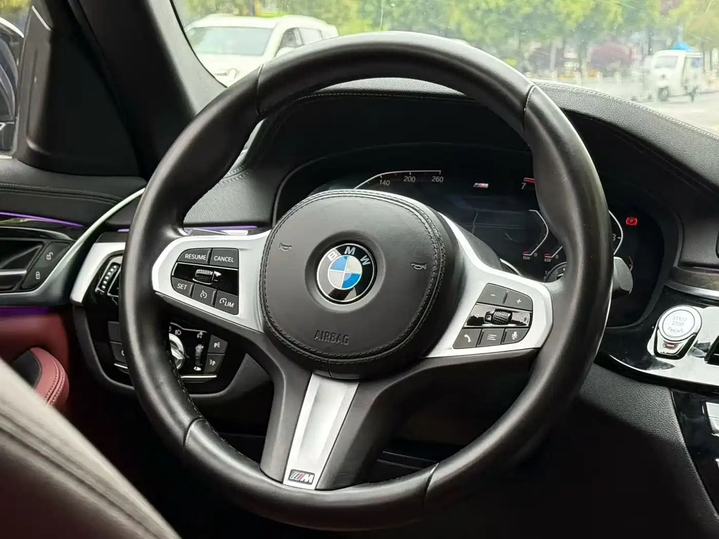 BMW 5 Series 2021 525Li M Sport Package фото 8