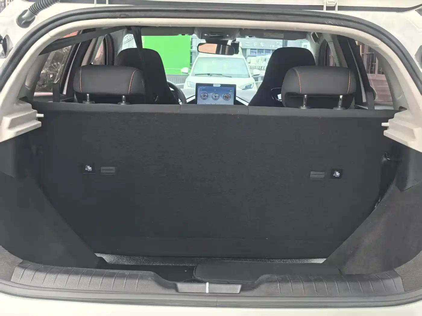 Фото 9 - BYD e2