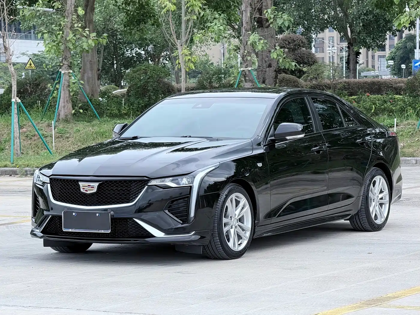 Cadillac CT4 2022 2022 28T Fashion Style
