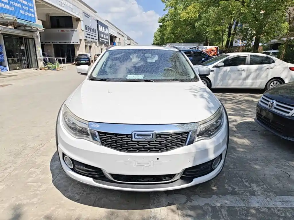 Qoros 3 2016 2016 Urban SUV 1.6T Automatic Zhiyue