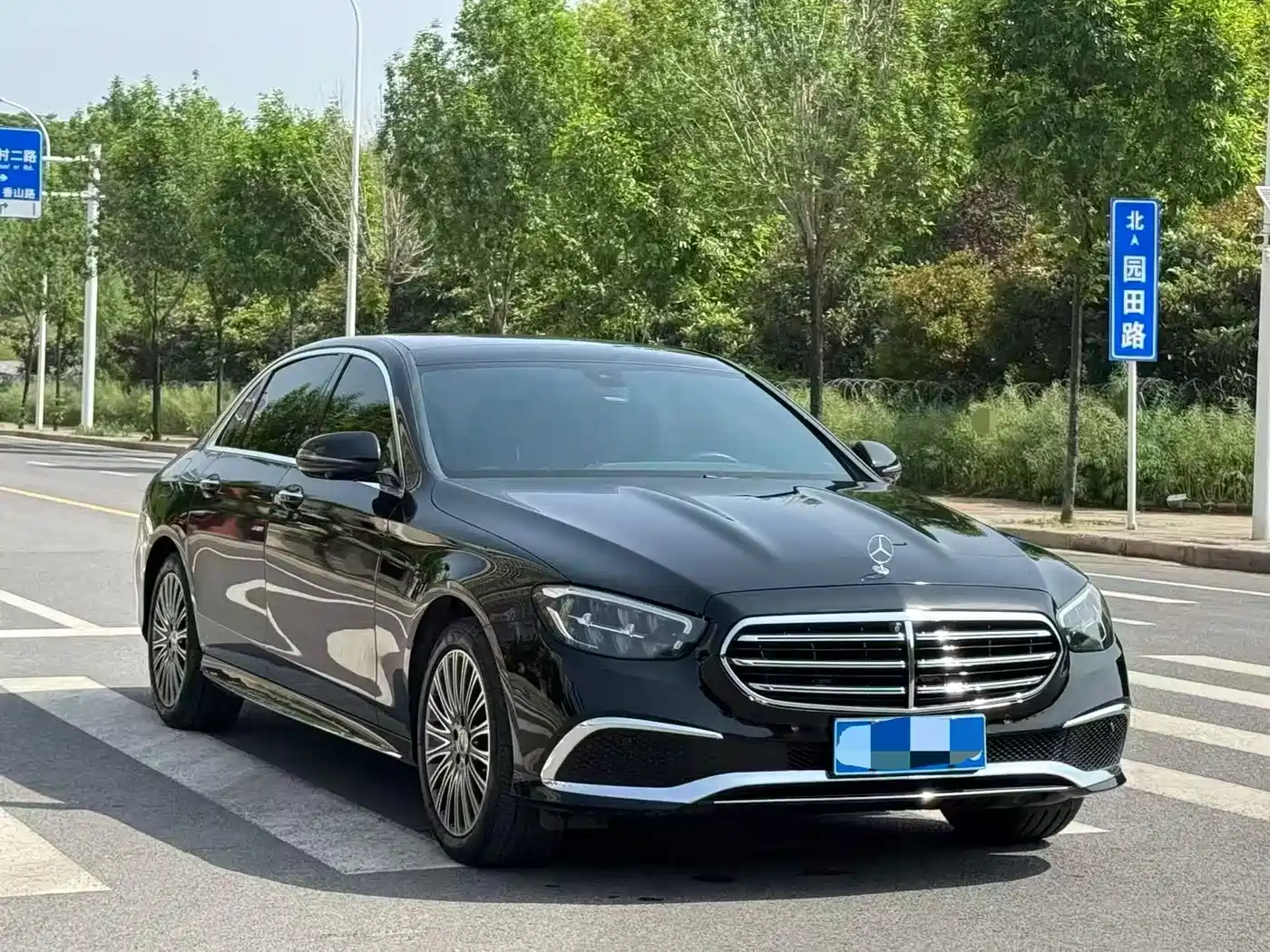 Mercedes-Benz E-Class 2021 E 300 L Luxury фото 3