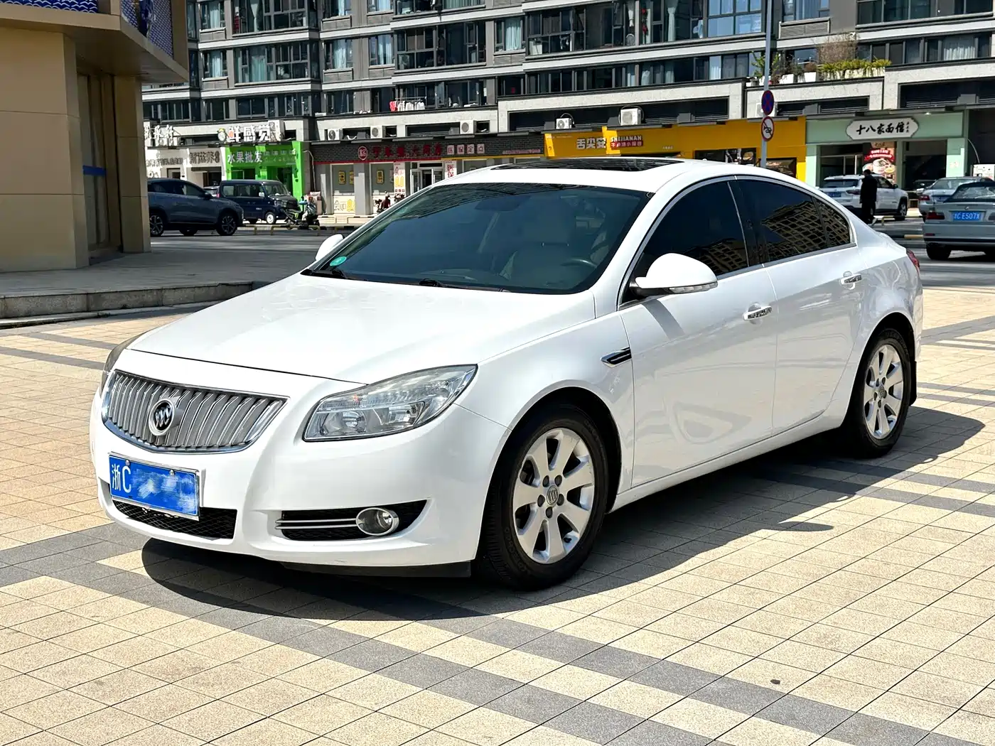 Buick Regal 2012 Model 2.0L Luxury фото 2