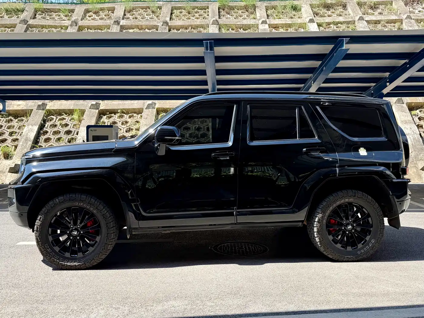 TANK TANK 700 NEW ENERGY