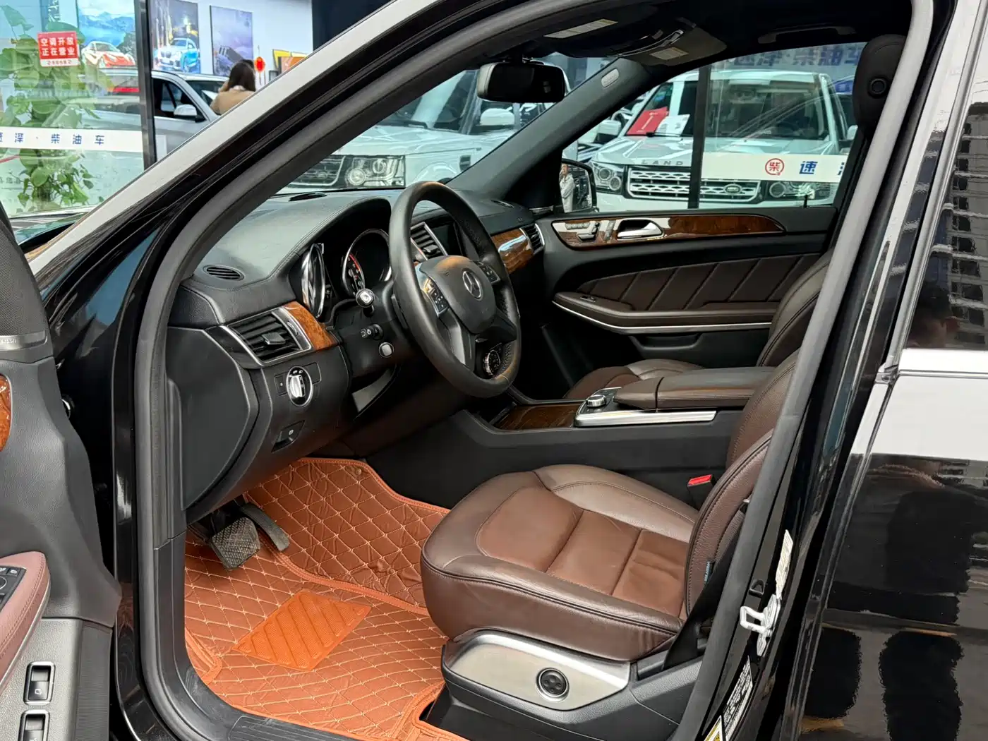 Mercedes-Benz GL-Class 2014 GL 350 CDI 4MATIC фото 4