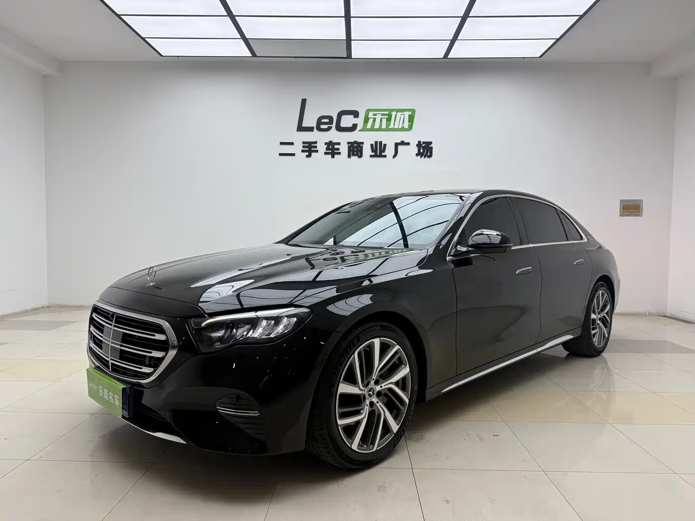 Mercedes-Benz E-Class 2025 E 300 L Fashion