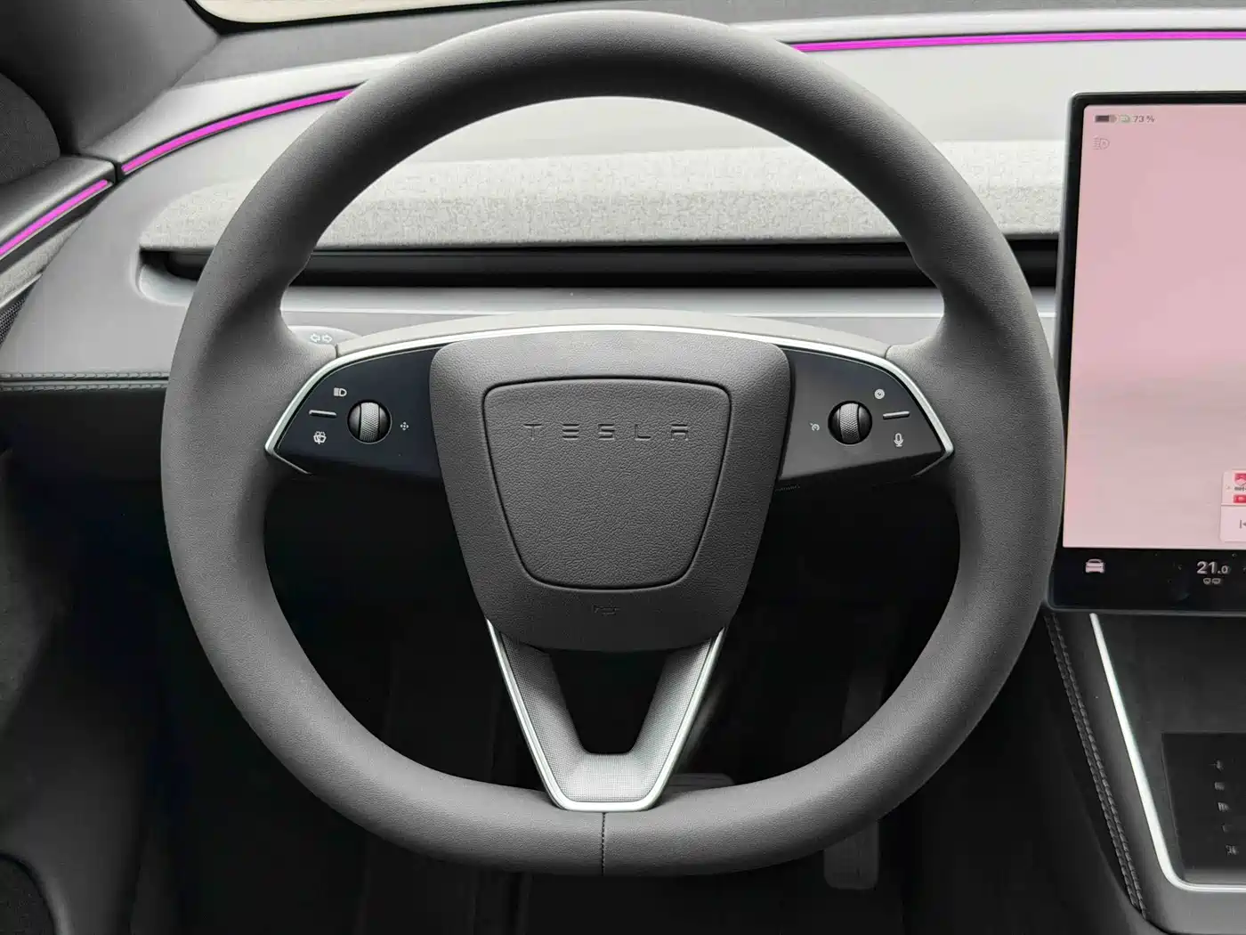 Photo 13 - Tesla Model Y