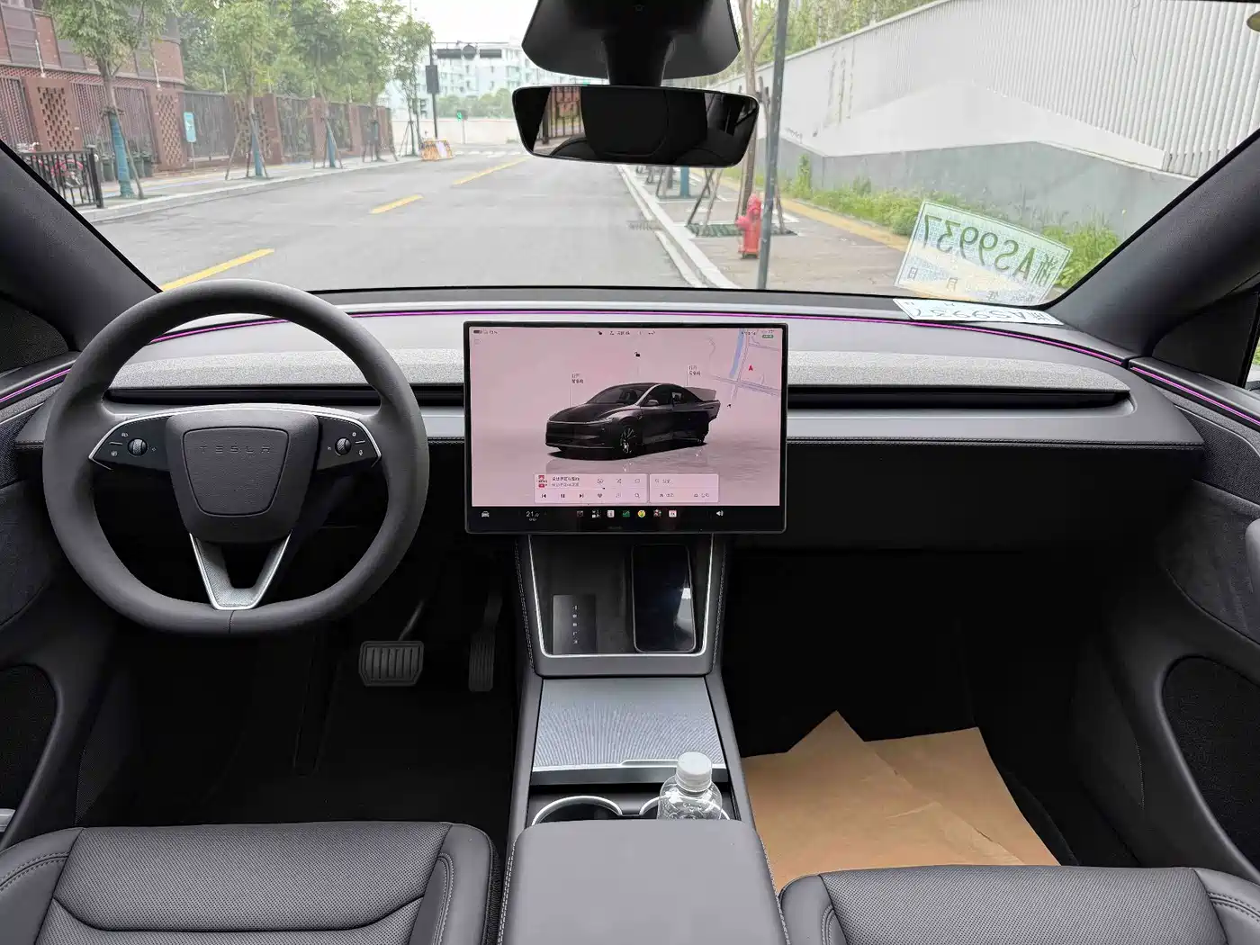 Photo 14 - Tesla Model Y