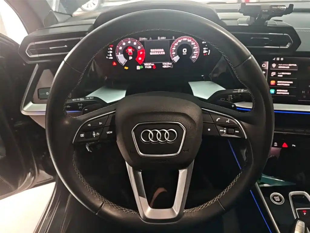 Audi A3 2025 Sportback 35TFSI Flying Premium фото 11