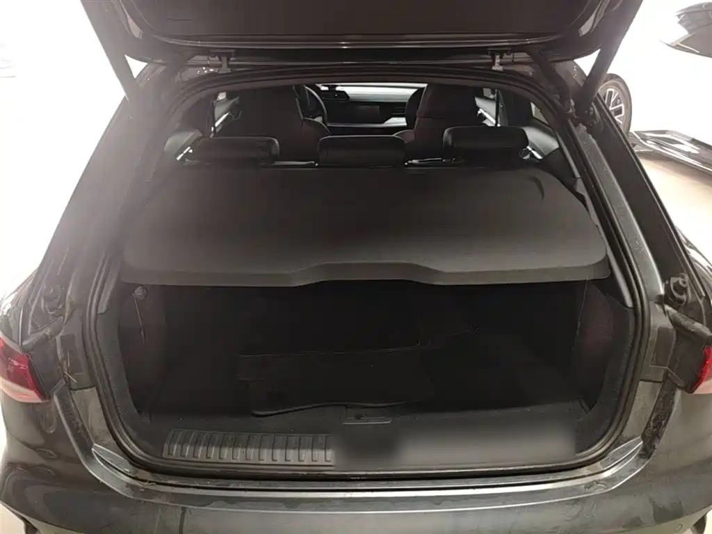 Audi A3 2025 Sportback 35TFSI Flying Premium фото 19