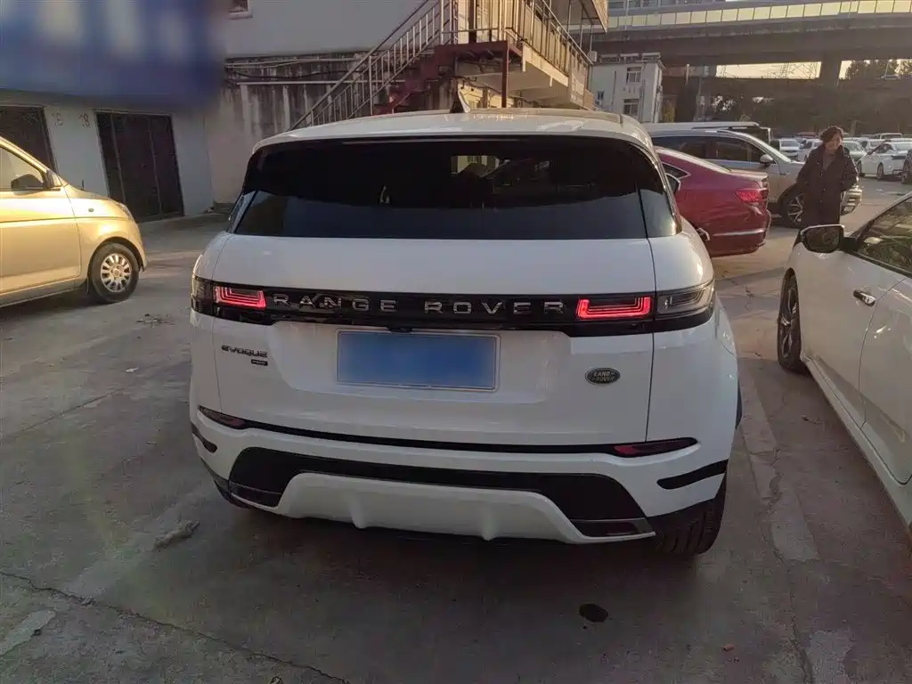 Land Rover Range Rover Evoque 2021 Range Rover Evoque L 249PS R-Dynamic S Performance Edition фото 5