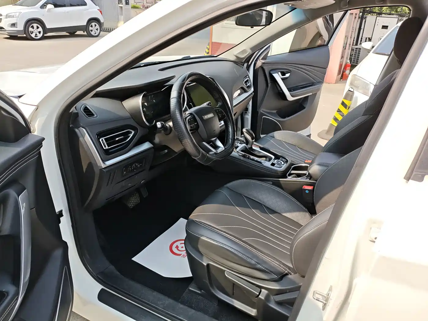 Фото 8 - Jetour X70