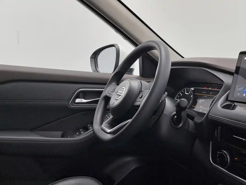 Фото 22 - Nissan X-Trail