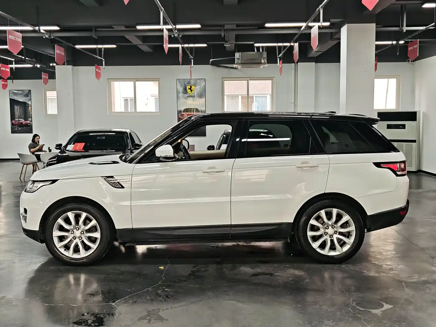 Land Rover Range Rover Sport 2014 3.0 SC V6 HSE фото 20