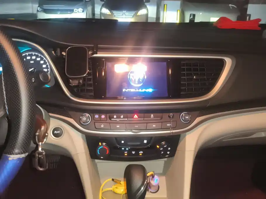 Фото 13 - Buick Excelle