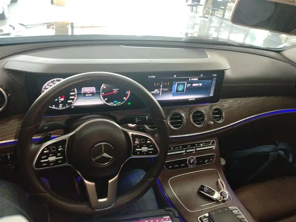 Mercedes-Benz E-Class 2020 E 260 L фото 10