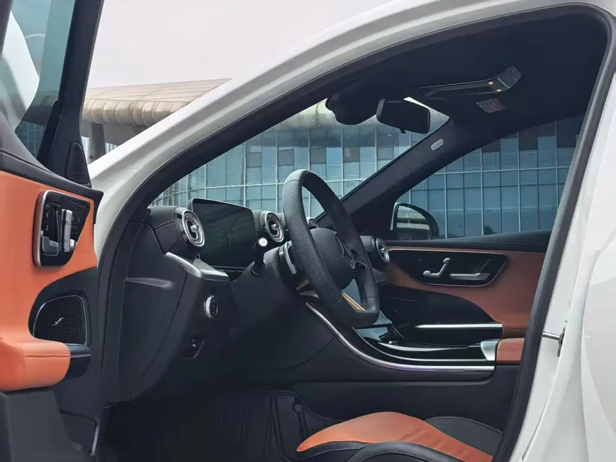 Mercedes-Benz C-Class 2024 C 260 L Sport фото 6