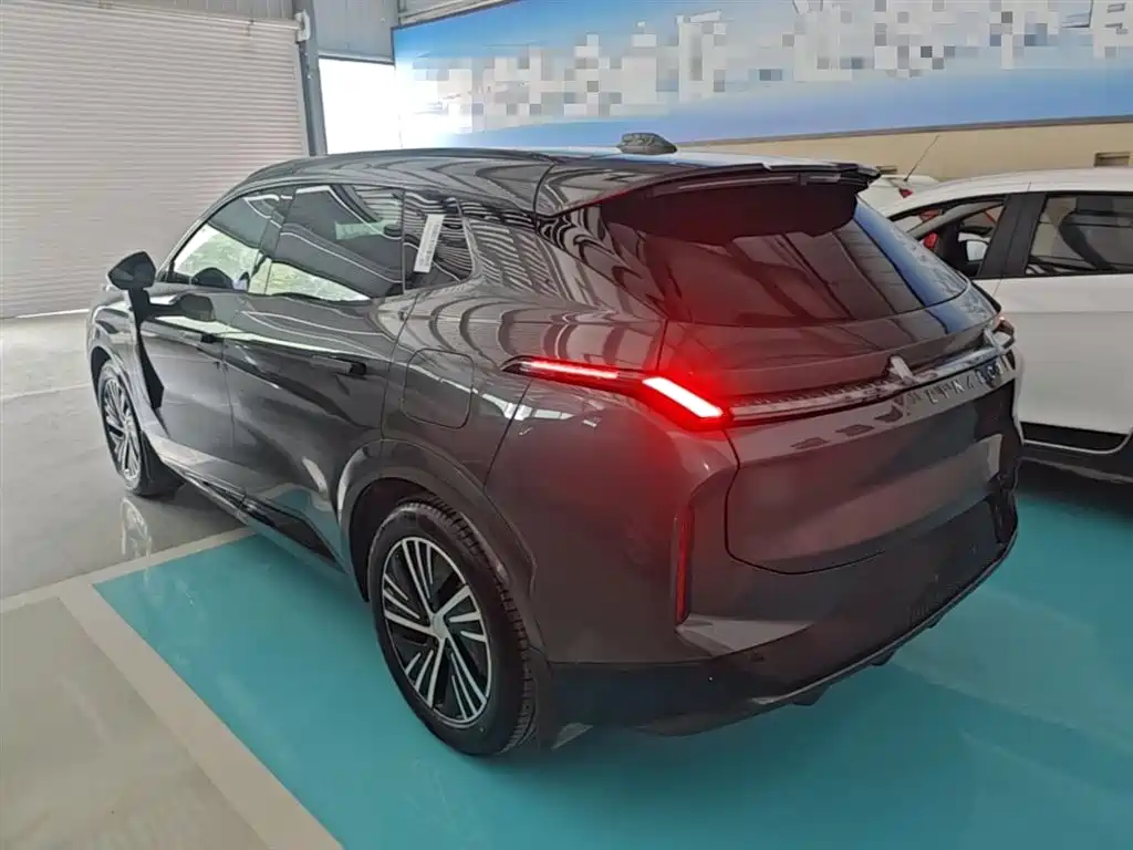 Lynk & Co 08 EM-P 2025 120km Long Range Halo фото 5