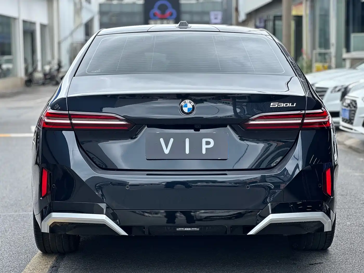 BMW 5 Series 2024 525Li M Sport Package фото 4
