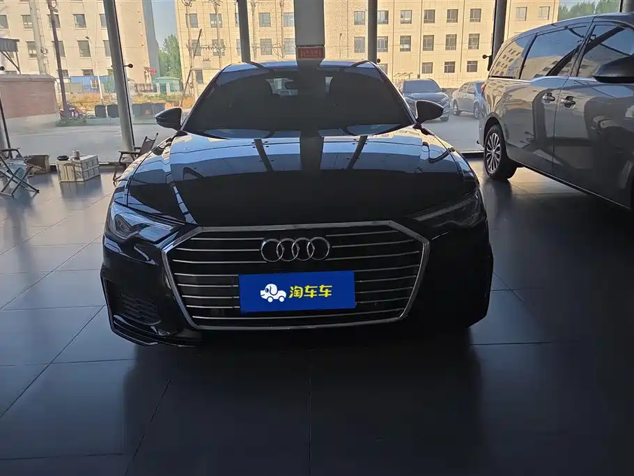 Audi A6L 2021 45 TFSI Exclusive Sport фото 2