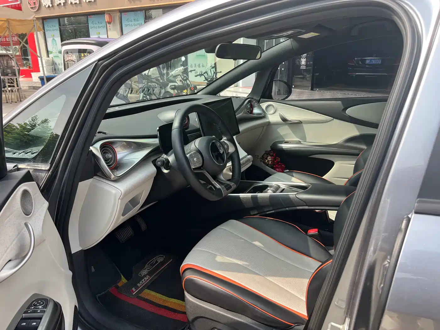 BYD Dolphin 2021 Model 405km Fashion Edition фото 4