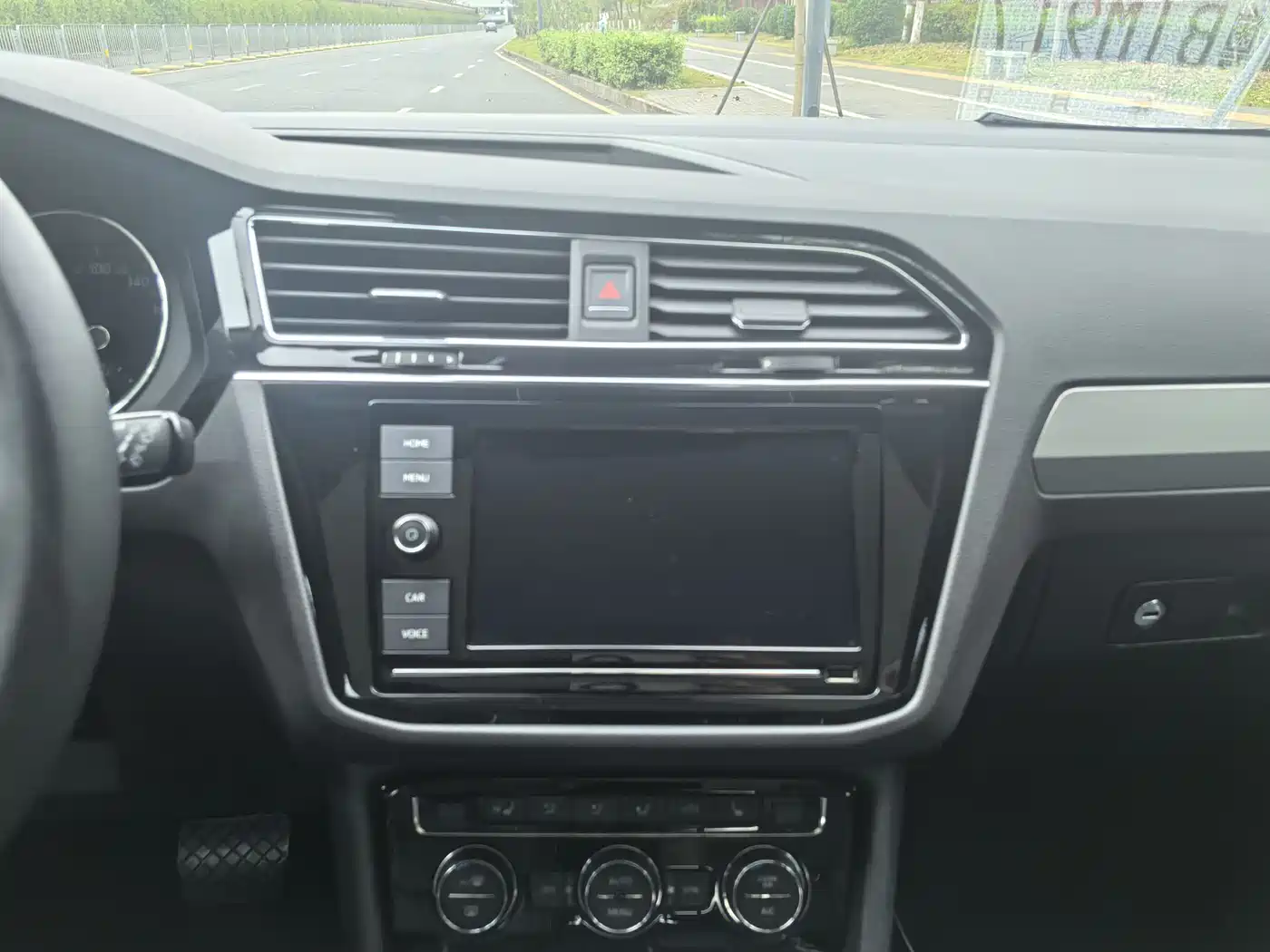 VOLKSWAGEN TIGUAN L NEW ENERGY