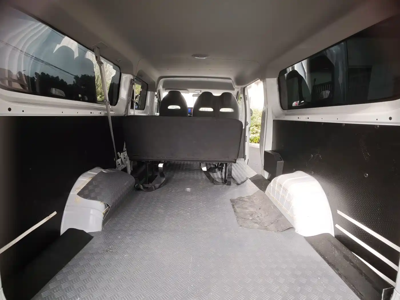 Maxus Dana V1 2026 2025 V1 Long Wheelbase Low Roof Cargo Version (50kWh)