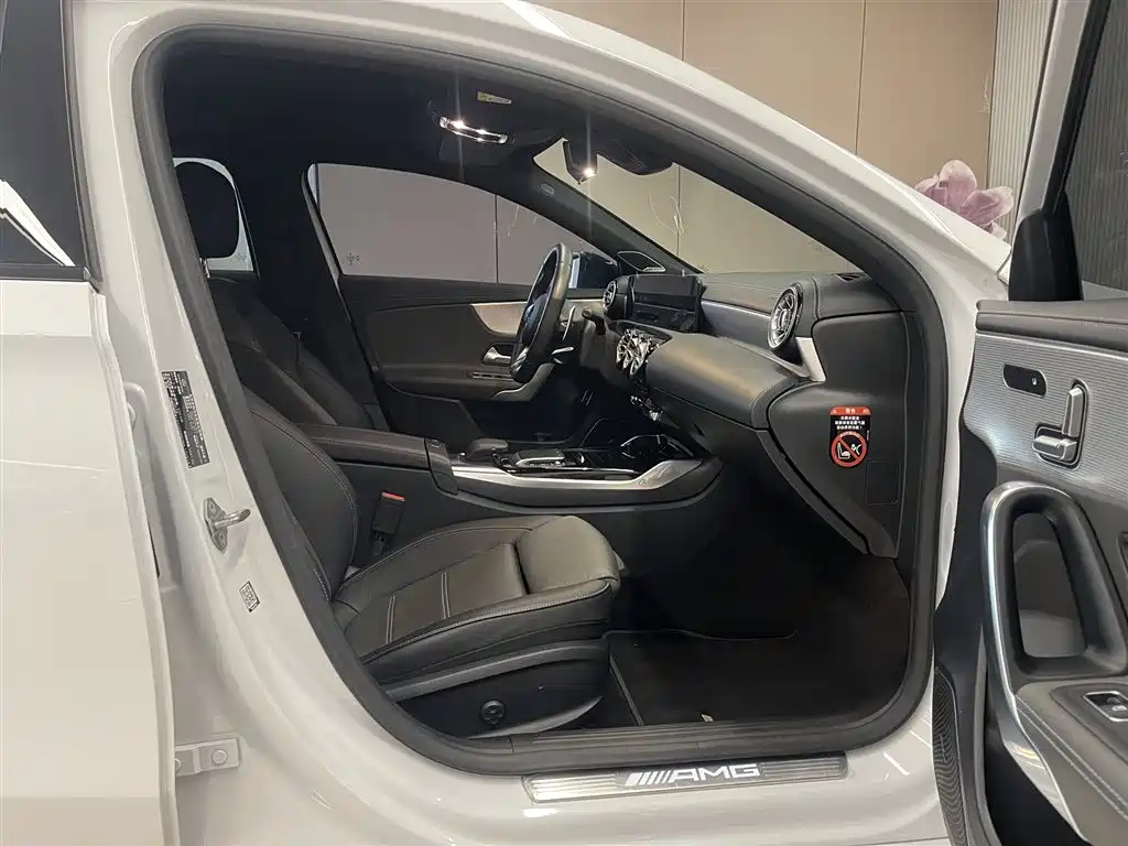 MERCEDES-BENZ A CLASS AMG