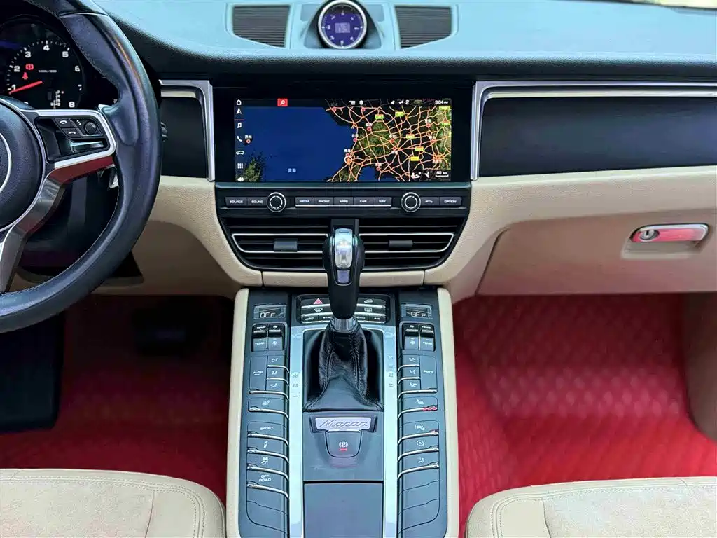 Porsche Macan 2018 Macan 2.0T фото 14
