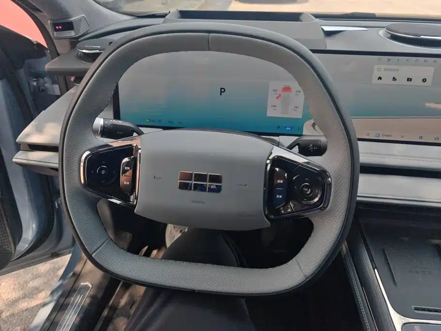 Geely Galaxy Galaxy E8 2025 2025 700km Long Voyage Smart Drive Edition