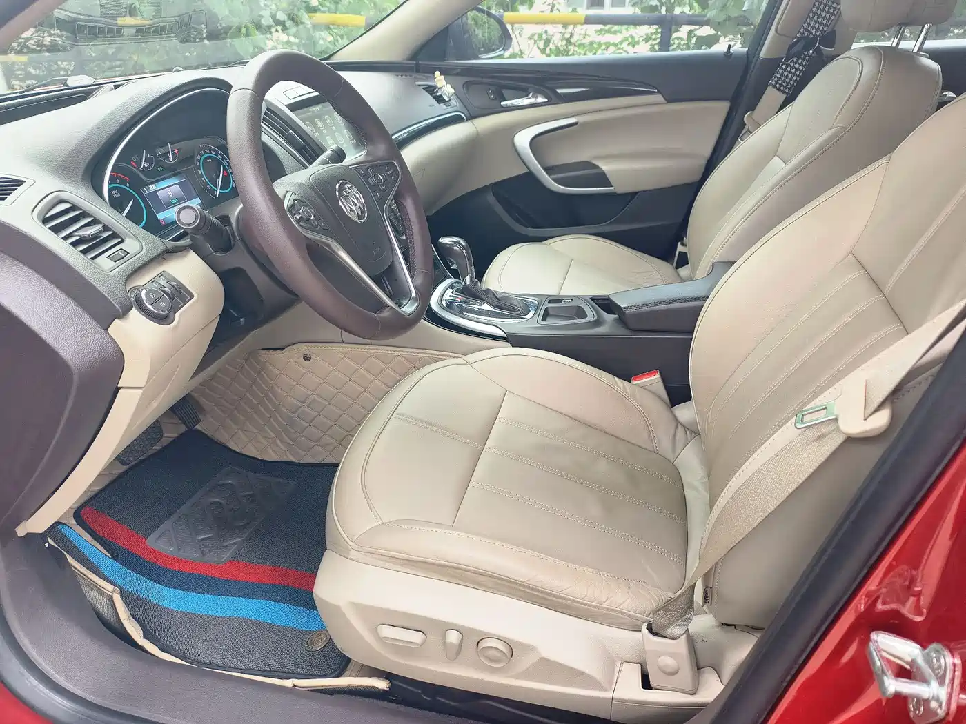 Buick Regal 2015 2.0L Elite Fashion Model фото 6