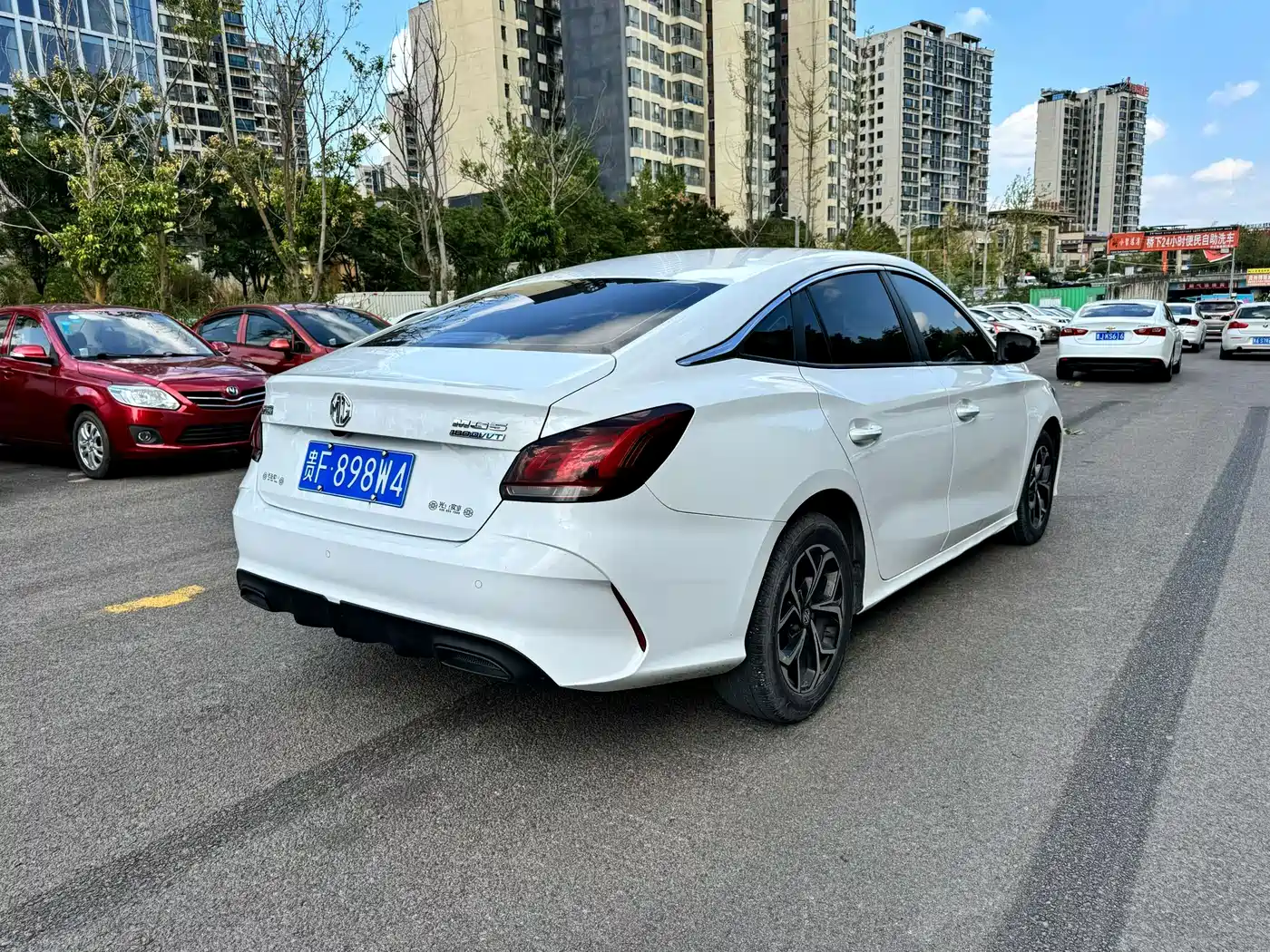 MG MG5 2021 2021 Model 180DVVT CVT Youth Luxury Edition