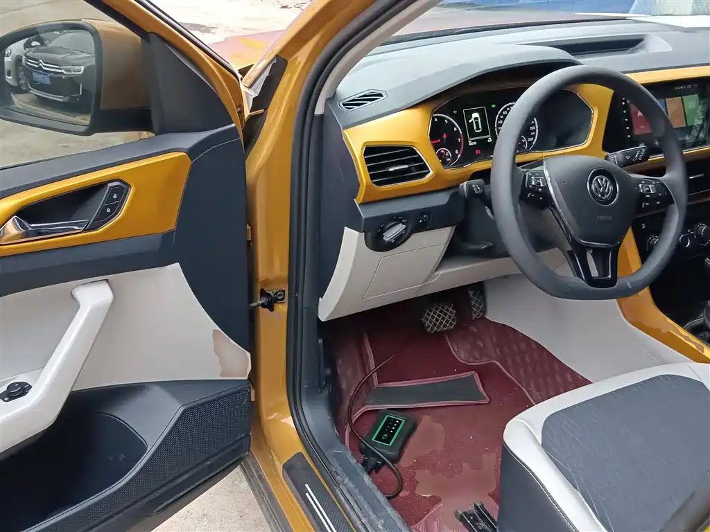 Volkswagen T-Cross 2019 1.5L Automatic Comfort Edition фото 12