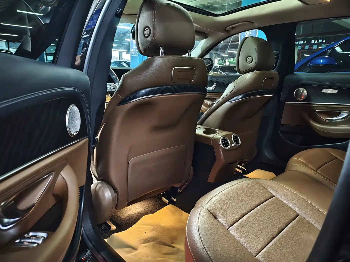Mercedes-Benz E-Class 2019 E 300 L Fashion фото 11