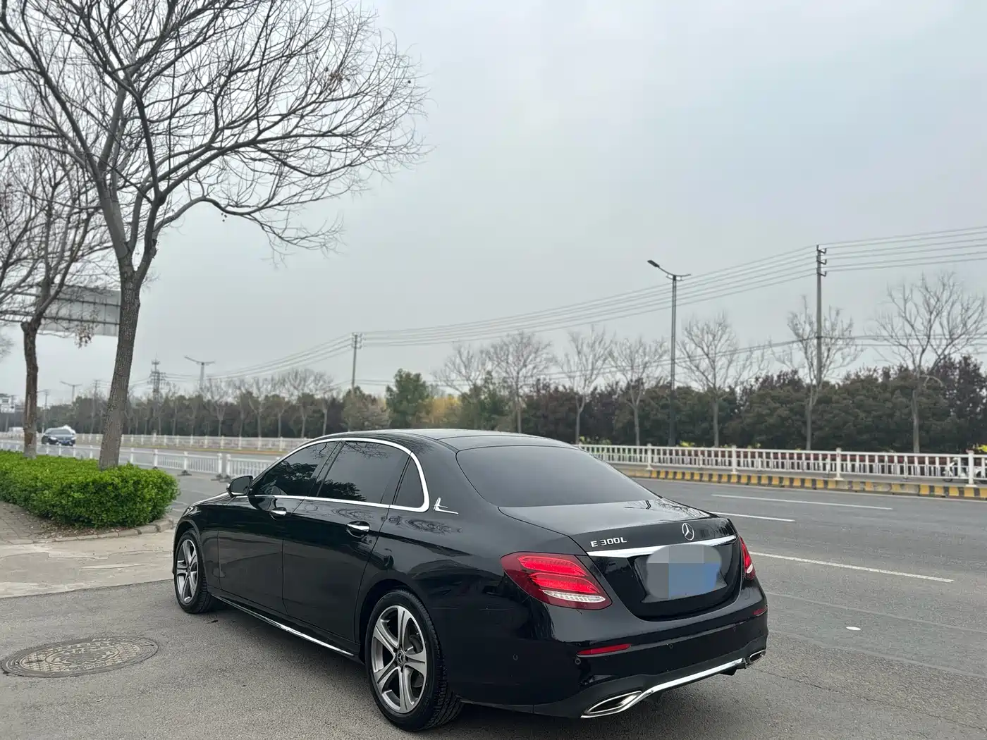 Mercedes-Benz E-Class 2020 Model E 260 L Sport фото 3