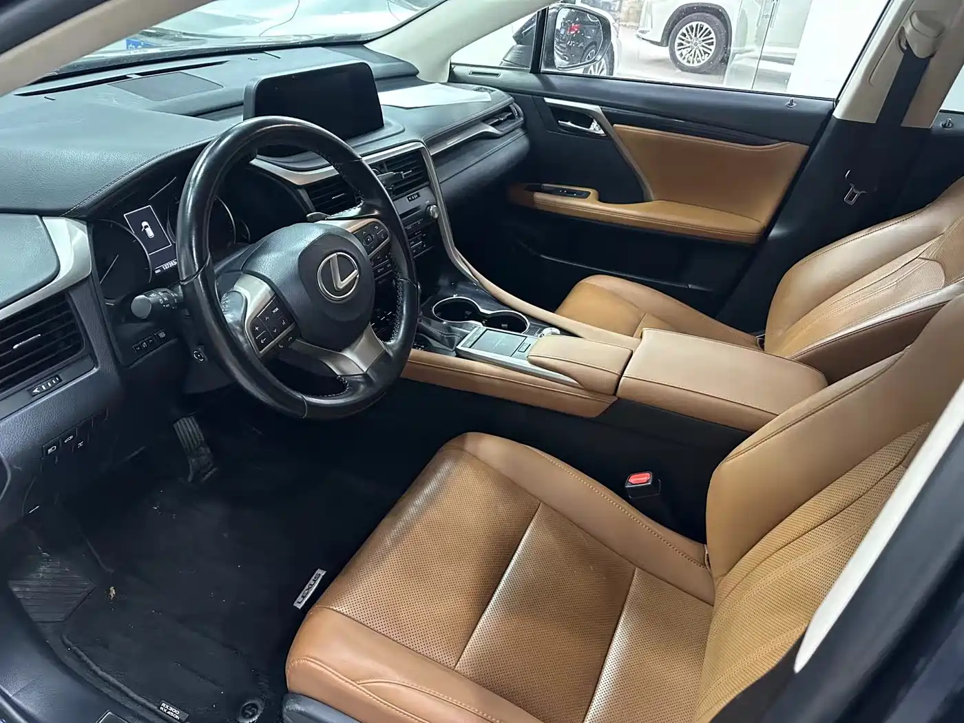 Lexus RX 2020 300 4WD Elegance Edition China VI фото 4