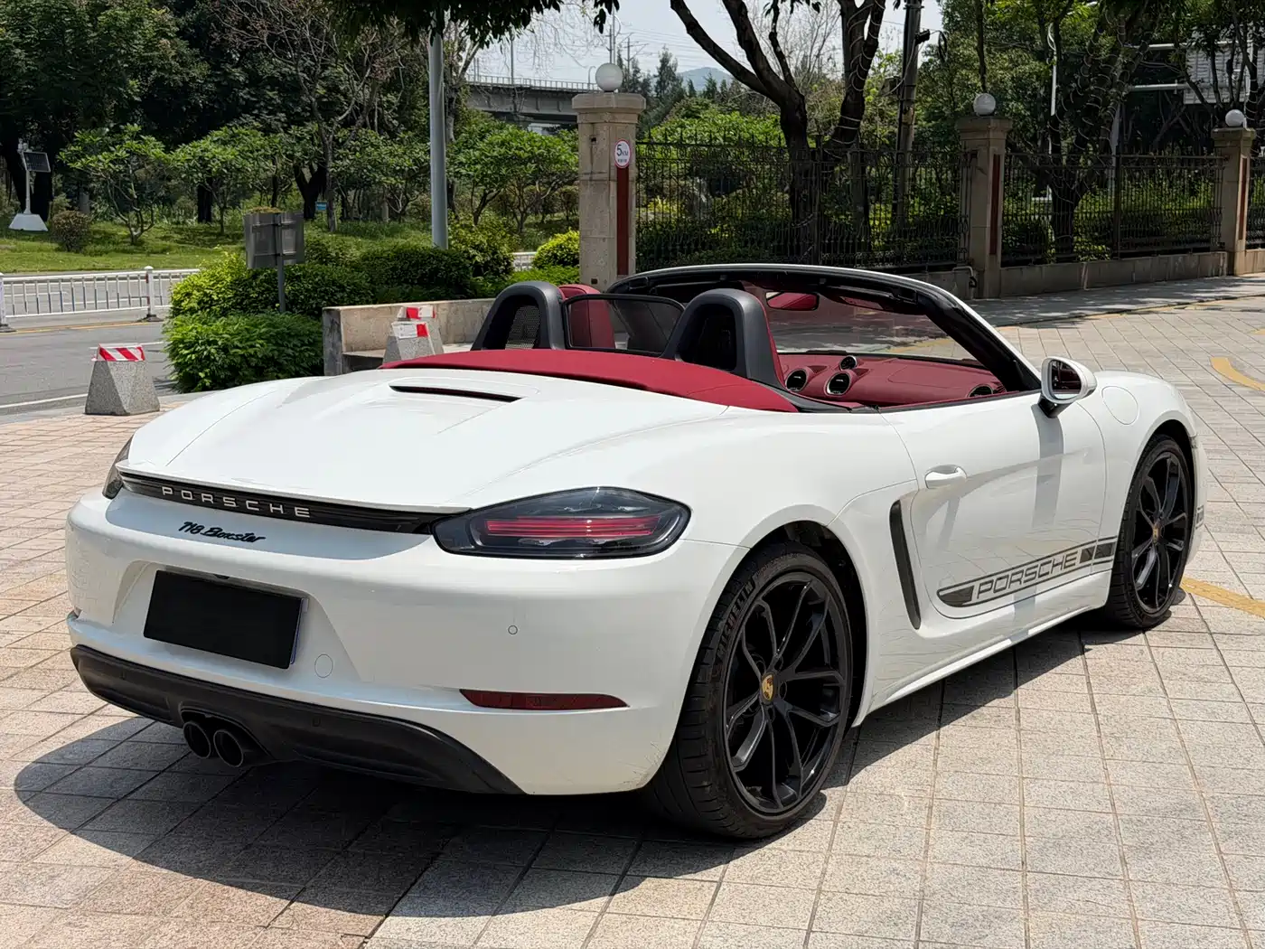 Porsche 718 2023 Boxster Style Edition 2.0T фото 8